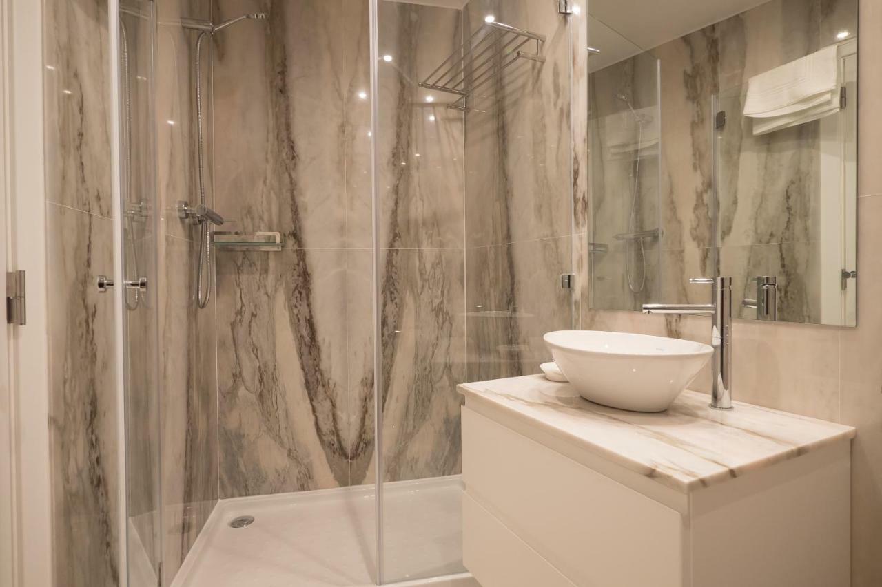 Sunshine House - Exclusive Apartment - Home By The Castle Lisboa Dış mekan fotoğraf